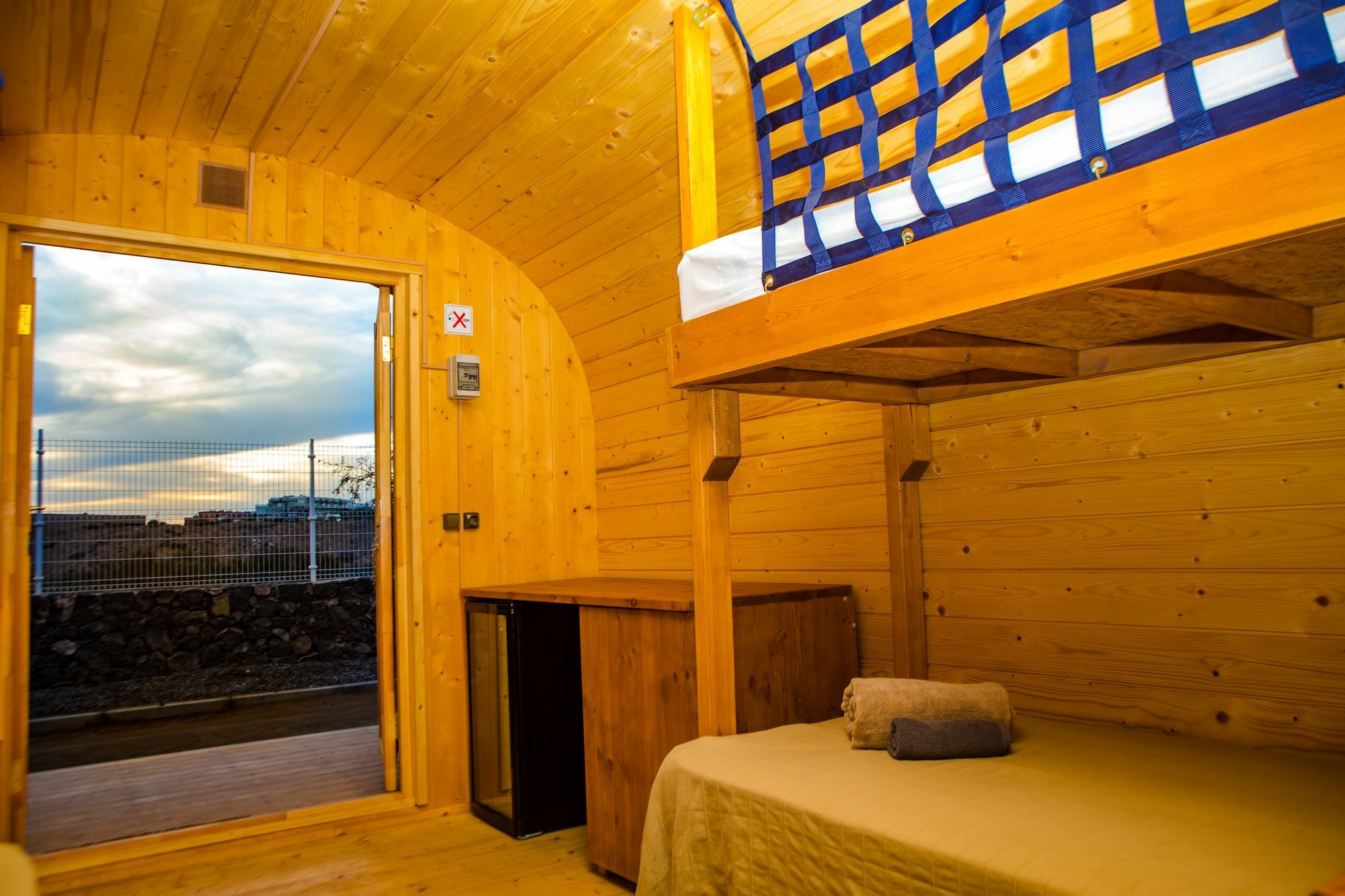Eco-Wooden Houses Camping Montana Roja El Médano المظهر الخارجي الصورة